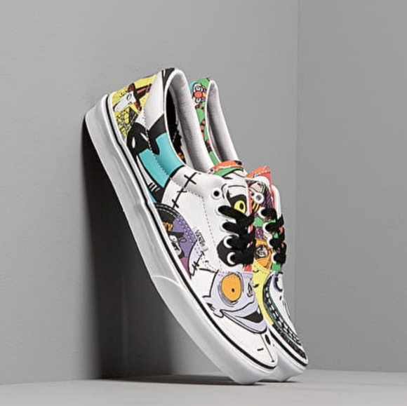 Vans X Disney The Nightmare Before Christmas "Halloweentown" Era - Picture 3 of 16